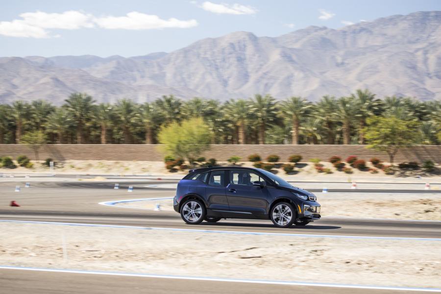  BMW i3s (I01) 2017 года  (NA) (фото 22 из 40)